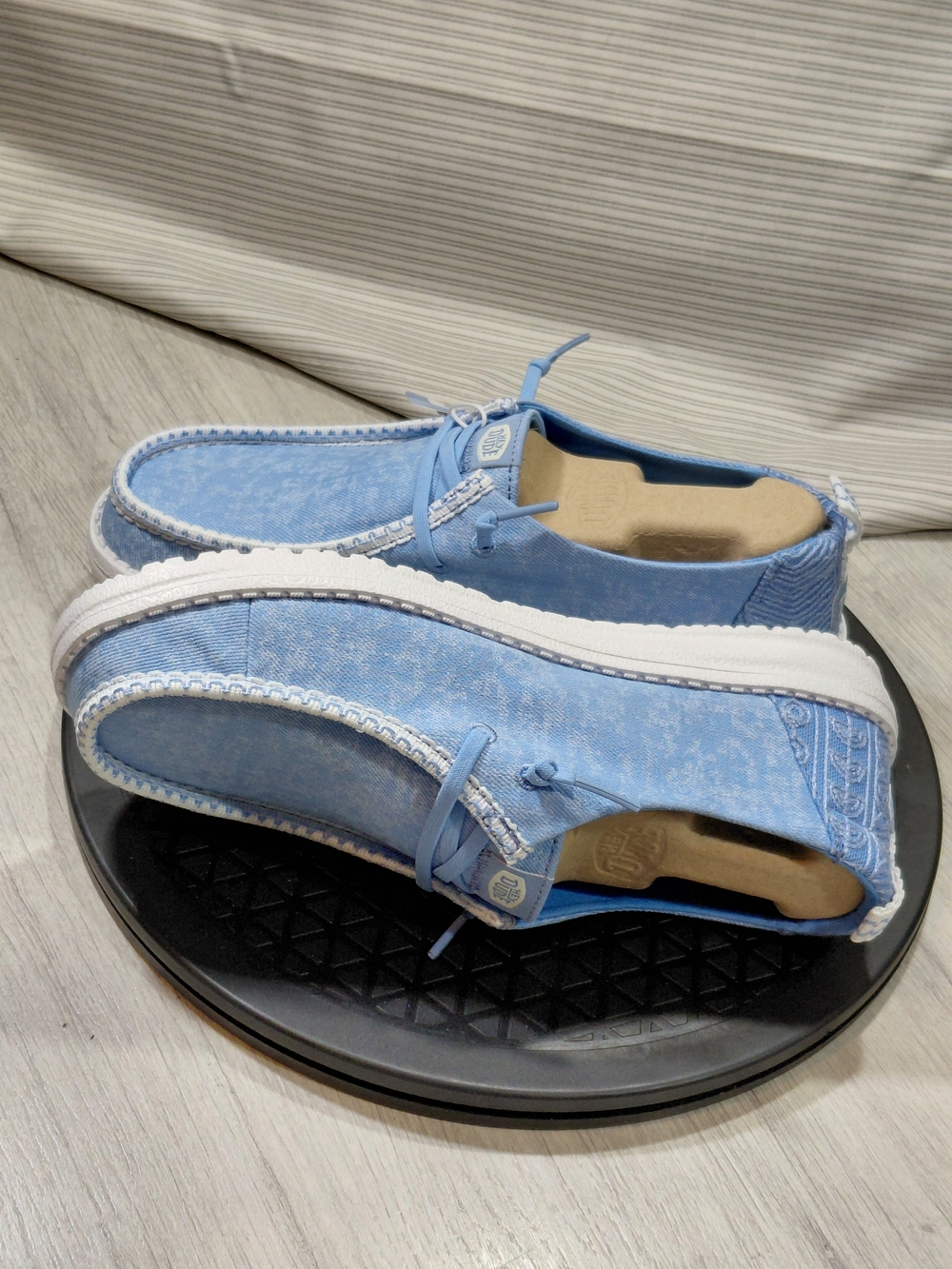 NWT Hey Dude Womens Wendy Surf Wash Blue White Denim Canvas Casual Comfort W8 - Picture 13 of 16